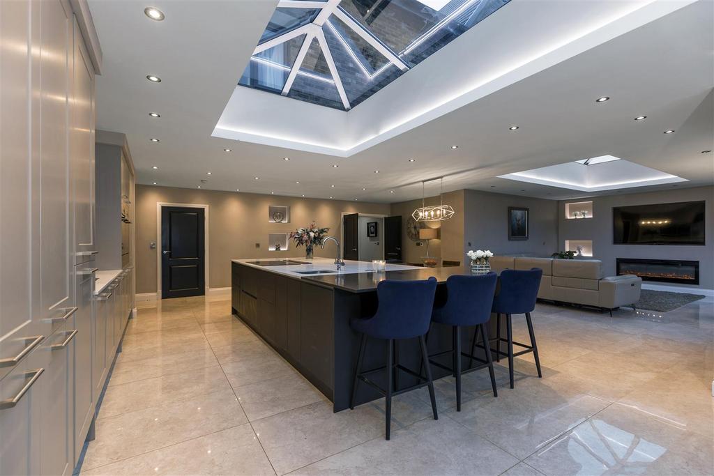 Open Plan Kitchen, Living and Dining Area