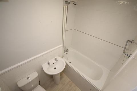 309 Knights Manor Way, Dartford, DA1 5SH