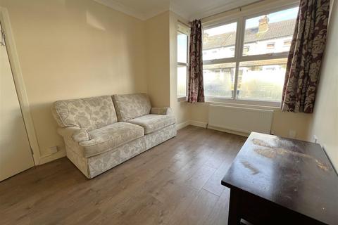 22 Rowan Road, Bexleyheath, DA7 4BW