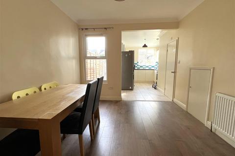 22 Rowan Road, Bexleyheath, DA7 4BW