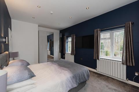 40 Downs Road, Epsom, KT18 5JD