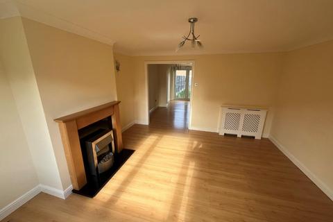 3 bedroom semi-detached house for sale - Glen Eagles Way, Retford , Notts, DN22 7DP