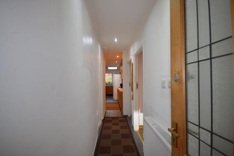 7 bedroom house to rent, Barn Way, Wembley, HA9 9NW