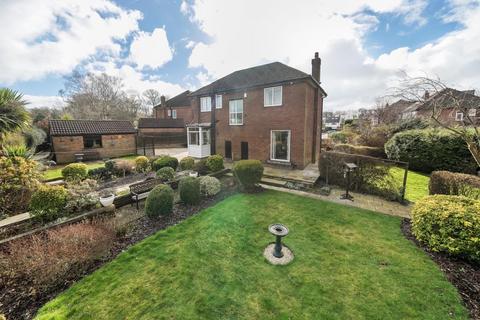 3 bedroom detached house for sale, Moseley Wood View, Cookridge, LS16