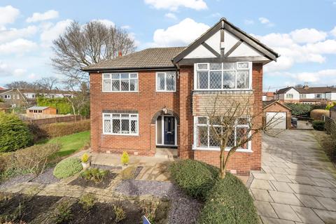 3 bedroom detached house for sale, Moseley Wood View, Cookridge, LS16