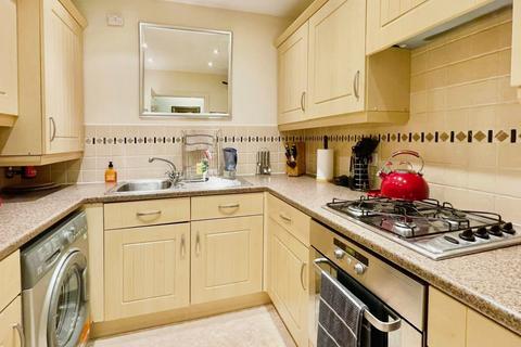 2 bedroom apartment for sale, Lloyds Way, Stratford-upon-Avon