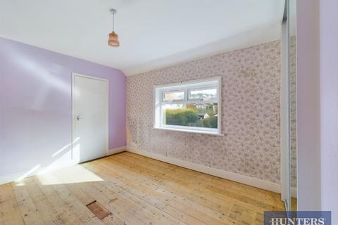 2 bedroom semi-detached house for sale - Moorside, Scarborough