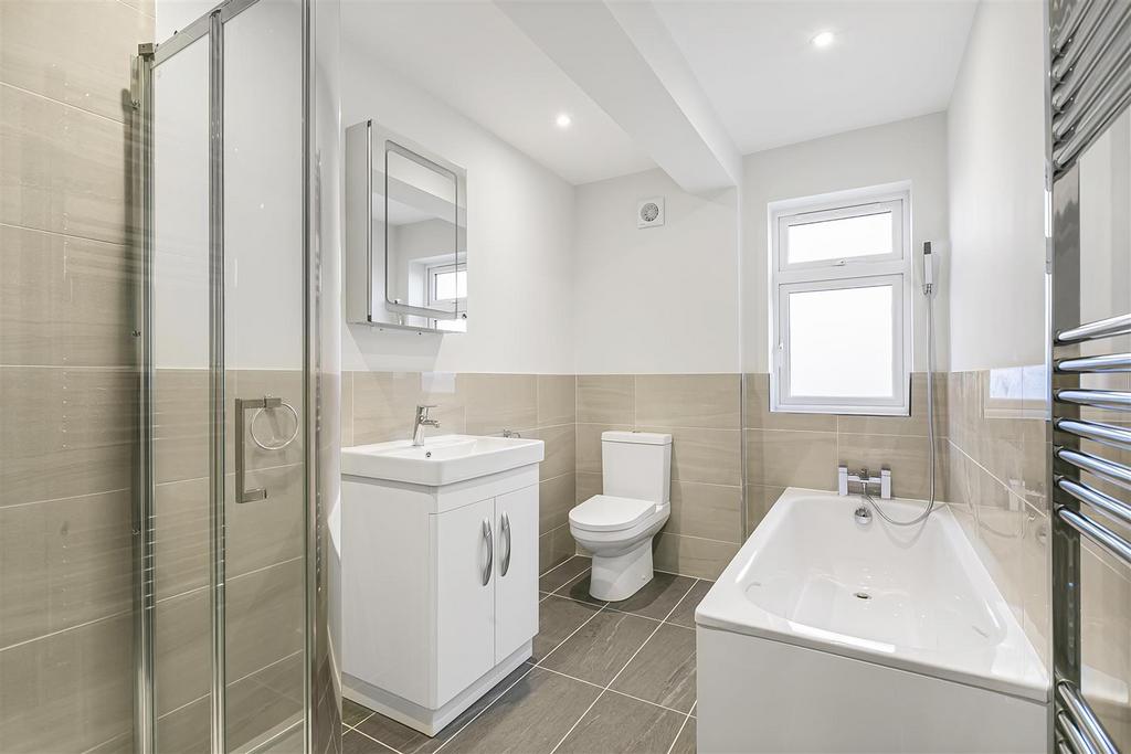 Celia Bathroom 1.JPG