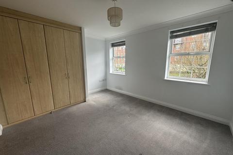 2 bedroom apartment to rent - Telford Court, Newbury