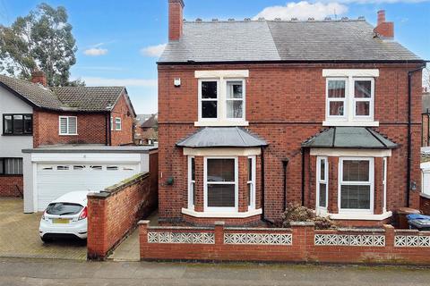 4 bedroom semi-detached house for sale, Cleveland Avenue, Long Eaton