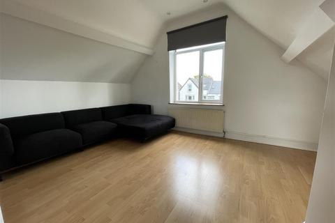 1 bedroom apartment to rent - Stacey Road, Cardiff