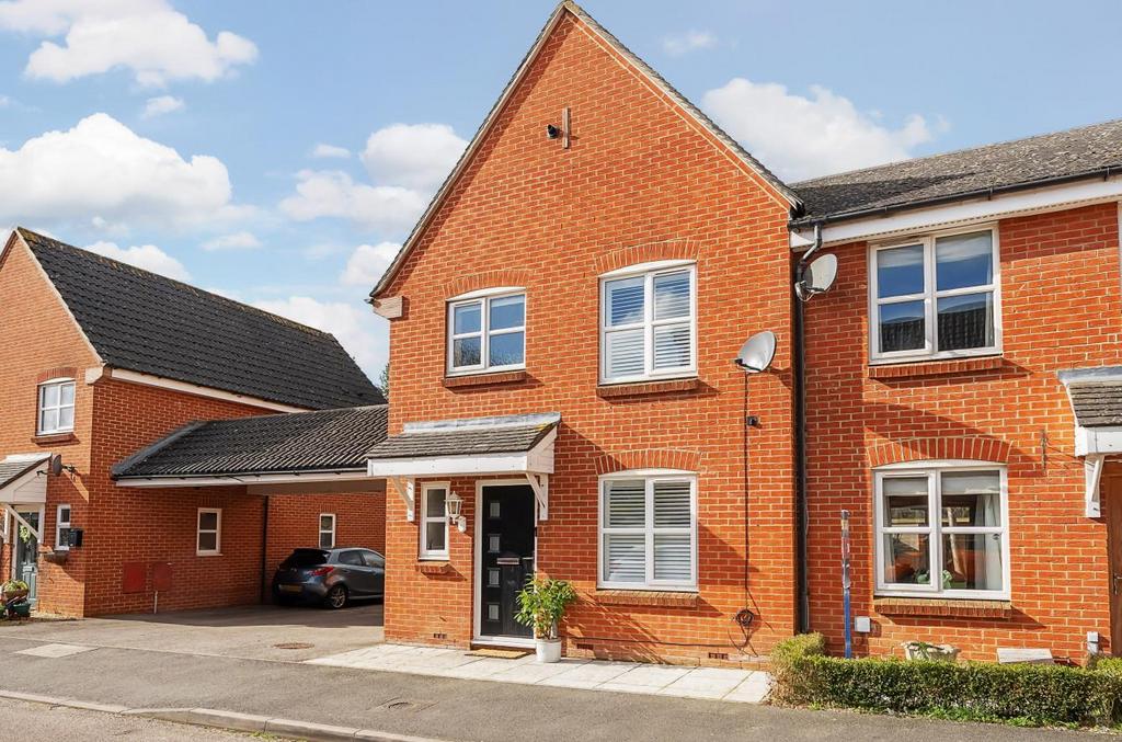 Youens Drive, Thame 3 bed house for sale £450,000
