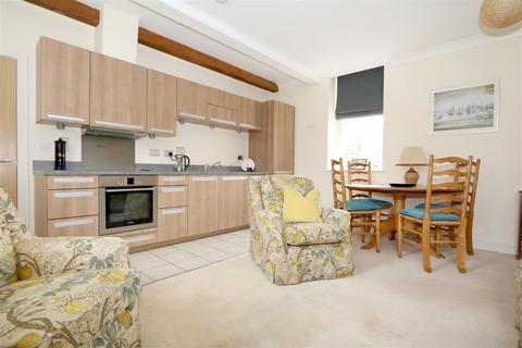 2 bedroom flat for sale, Thame, Oxfordshire