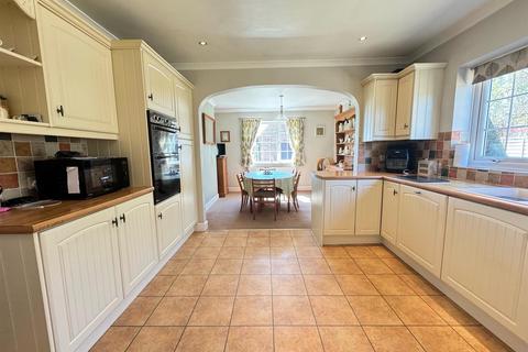 4 bedroom detached house for sale, Manston, Sturminster Newton