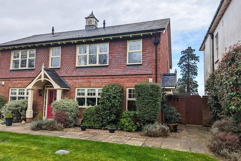 2 bedroom semi-detached house for sale, Homefield Close, Winkton, Christchurch, BH23