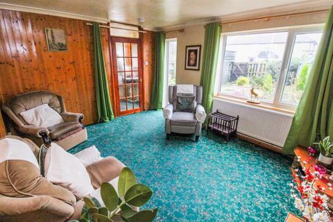 9 John Clare Way, Corby, NN17 2NQ