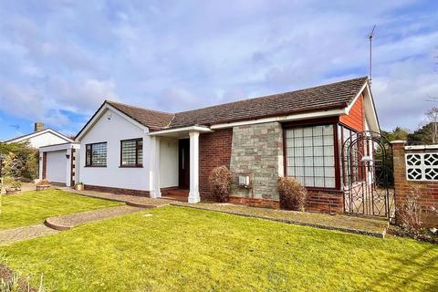 2 bedroom detached bungalow for sale - Claymore Gardens, Ormesby