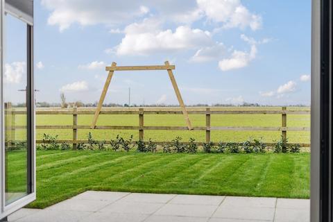 2 bedroom detached bungalow for sale, Burgess Court, Donington, Spalding, Lincolnshire, PE11