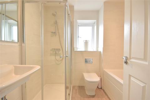9 Brocklehurst Way, Horley, RH6 8GN