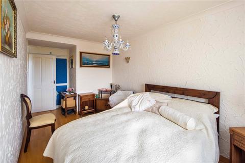 Flat 40, Offenbach House Mace Street, London, E2 0RB
