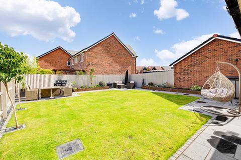 4 bedroom detached house for sale, Artillery Road, Chester CH3