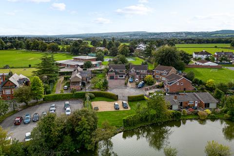 4 bedroom detached house for sale, Lakeside Close, Wrexham LL12