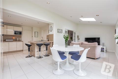 3 bedroom detached house for sale, Warwick Place, Pilgrims Hatch, Brentwood, Essex, CM14