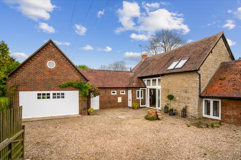 4 bedroom detached house to rent, Station Road, Offenham - Worcestershire, WR11