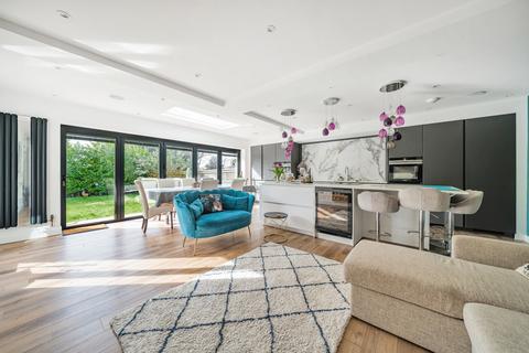 4 bedroom detached house for sale, Parkway, Camberley, Surrey, GU15