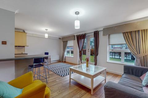 2 bedroom flat for sale, Strathblane Gardens, Glasgow G13