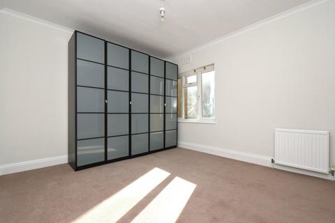 2 bedroom flat to rent, Collingtree Road, London, SE26 4QG