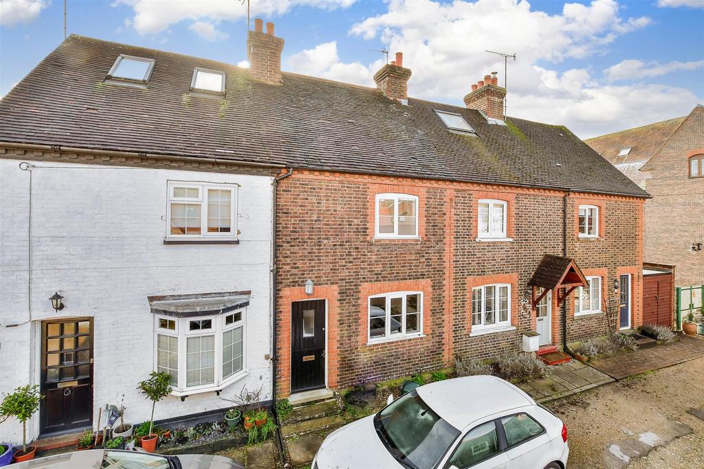 Ansell Road, Dorking, Surrey 2 bed terraced house for sale £425,000