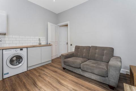 2 bedroom flat to rent - Tarvit Street, Tollcross, Edinburgh, EH3
