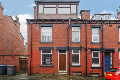 3 bedroom end of terrace house for sale, Thornville View, Hyde Park, Leeds, LS6