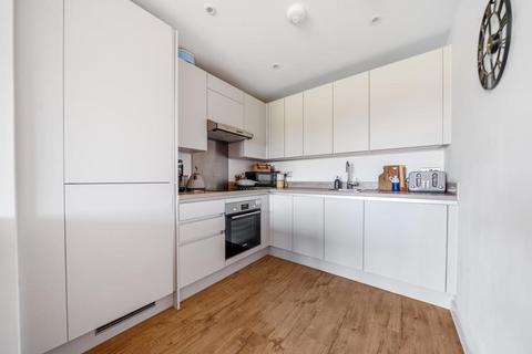 1 bedroom flat for sale, Ashford,  Surrey,  TW15