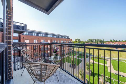 1 bedroom flat for sale, Ashford,  Surrey,  TW15