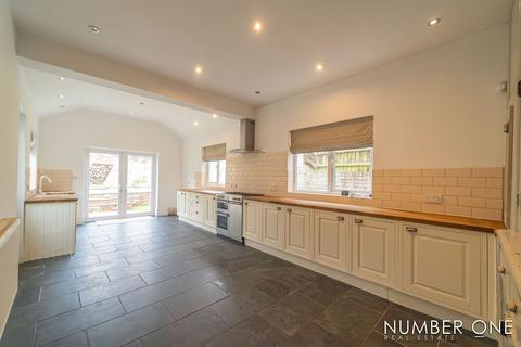 4 bedroom semi-detached house for sale, Fields Road, Newport, NP20