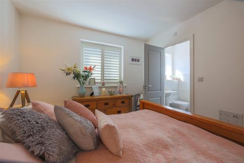 7 Cook Grove, Spencers Wood, Reading, RG7 1ZF