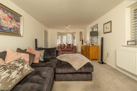 7 Cook Grove, Spencers Wood, Reading, RG7 1ZF