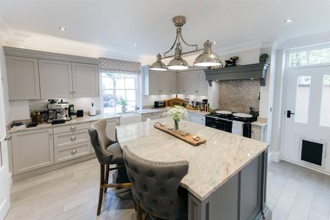 5 bedroom detached house for sale, Chapel Lane, Farnsfield, Newark, Nottinghamshire, NG22