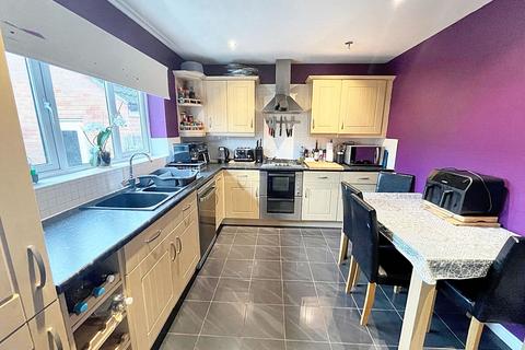 7 Larkrise, West Ashton, Trowbridge, BA14 6FN
