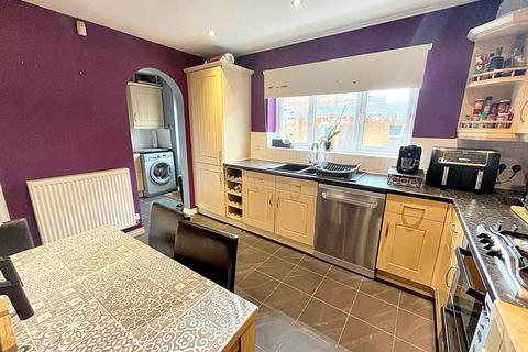 7 Larkrise, West Ashton, Trowbridge, BA14 6FN
