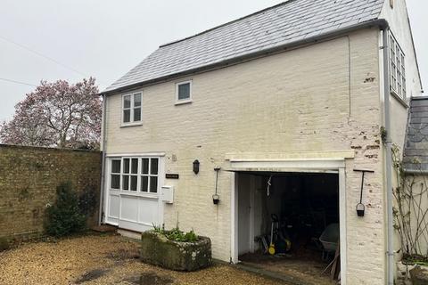 1 bedroom detached house to rent, St. Johns Road, Newport, Isle Of Wight, PO30