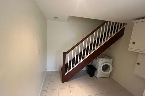 1 bedroom detached house to rent, St. Johns Road, Newport, Isle Of Wight, PO30