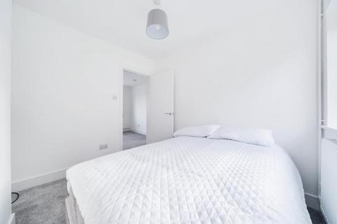 2 bedroom maisonette for sale - High Wycombe,  Buckinghamshire,  HP12
