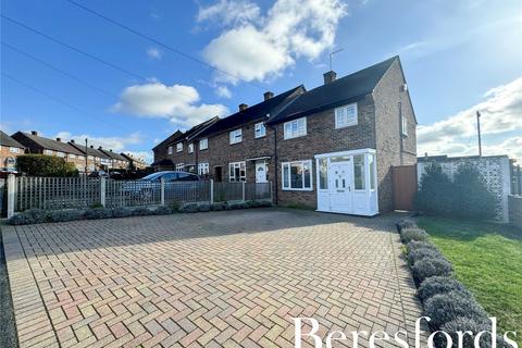 10 Penrith Road, Romford, RM3 9NS
