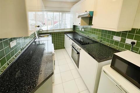 4 bedroom end of terrace house for sale, Willow Street, Romford, RM7