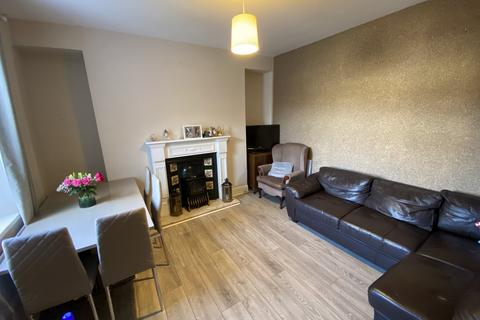 27 Capel Road, Clydach, Swansea, SA6 5PZ