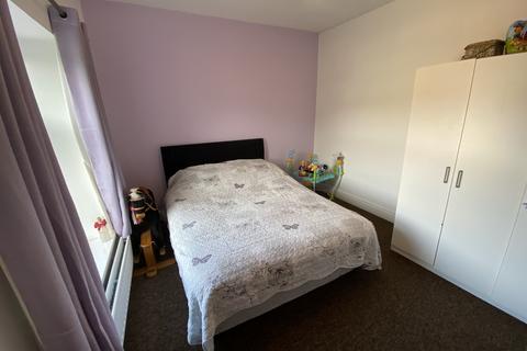 27 Capel Road, Clydach, Swansea, SA6 5PZ