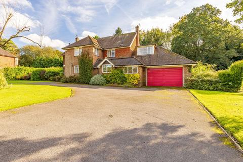 4 bedroom detached house for sale, High Croft, Shamley Green, Guildford GU5